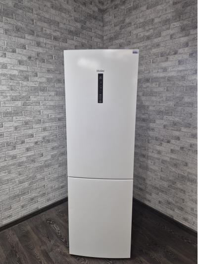 Холодильник Haier C2F 536 CWMV